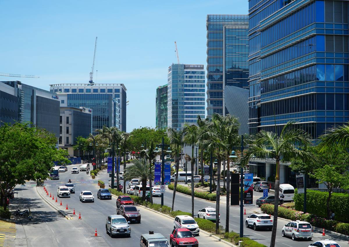 Several office developments hosting top local and multinational firms within the 72-hectare Iloilo Business Park form part of the initial list of Megaworld-owned properties that achieved carbon neutrality.